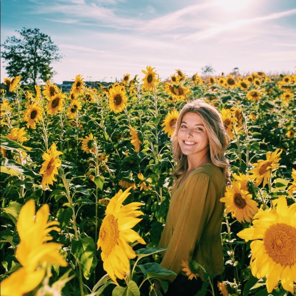Meet your Posher, Haley